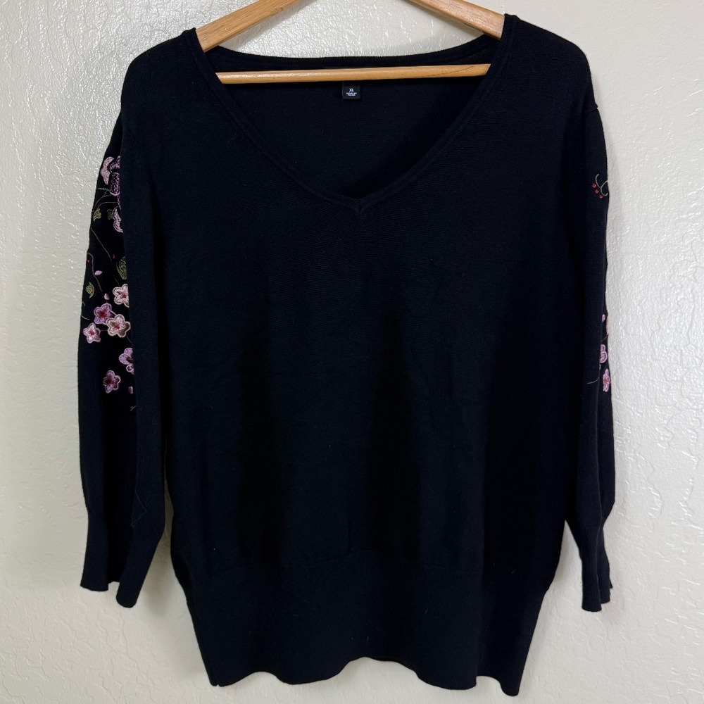 Roz & Ali 3/4 Sleeve Light Weight V-neck Sweater Floral Embroidery On Sleeves